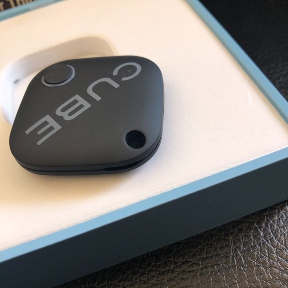 New!! Cube Key Finder Smart Tracker Bluetooth Tracker - Picture 4 of 10